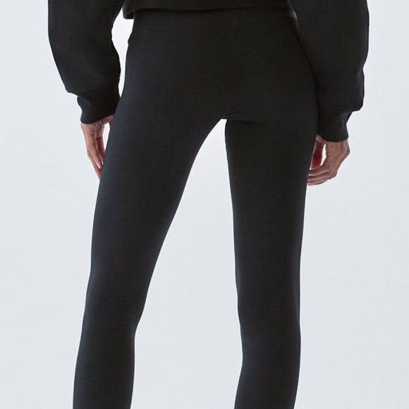 Talula Black Mid-Rise (Chill) Full Length Leggings - XS - Picture 4 of 9